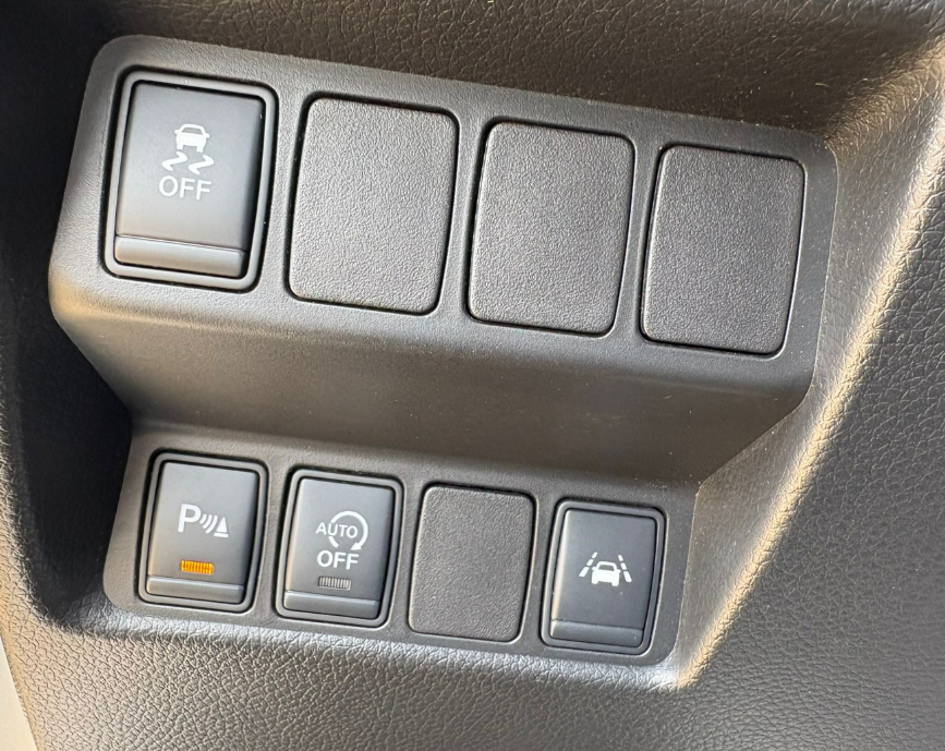 NISSAN QASHQAI N-CONNECTA 1.6 DCI 130 — photo 10