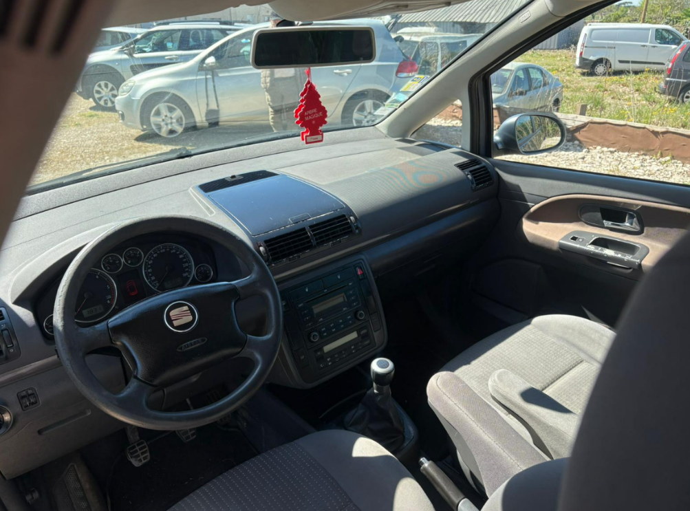 SEAT ALHAMBRA ECOMOTIVE 2.0TDI 140 cv 7 PL — photo 5